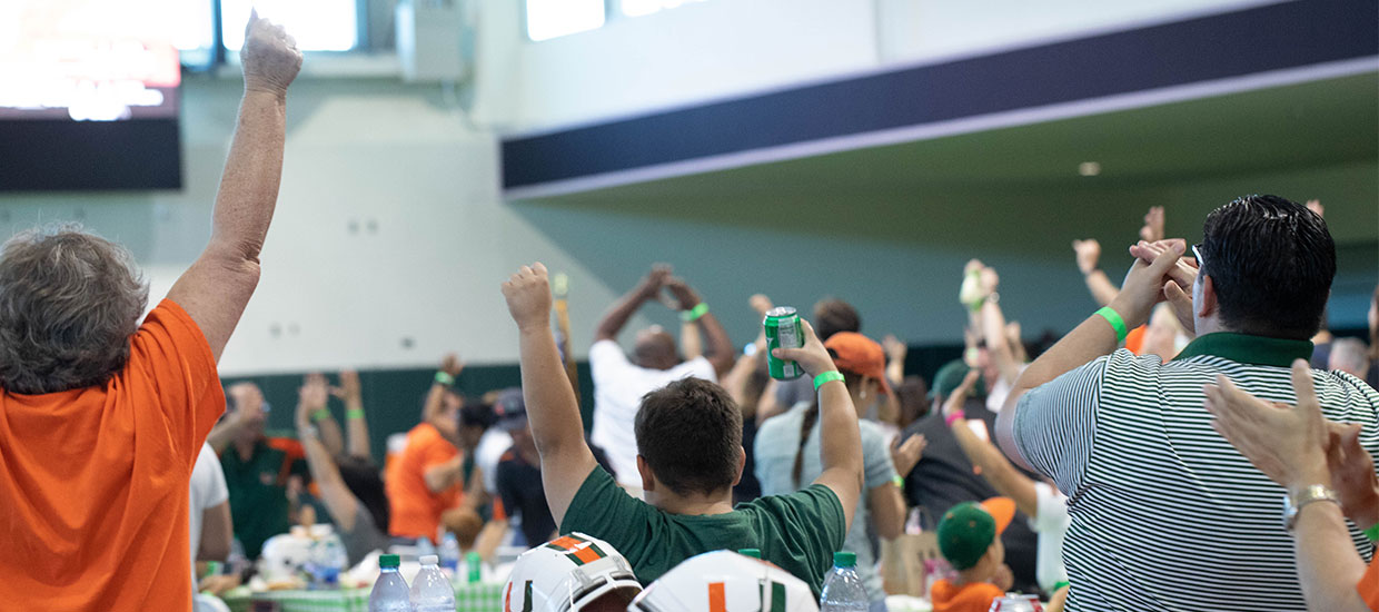 Miami 'Canes Cheering